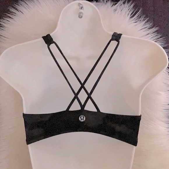 LULULEMON Camo Strappy Sports Bra Top 6 - Picture 10 of 10